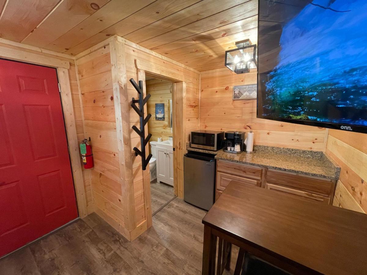 Newly Remodeled Motel In Gatlinburg! מראה חיצוני תמונה