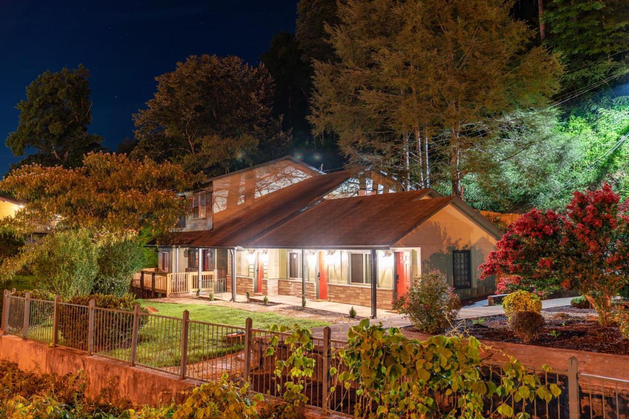 Newly Remodeled Motel In Gatlinburg! מראה חיצוני תמונה