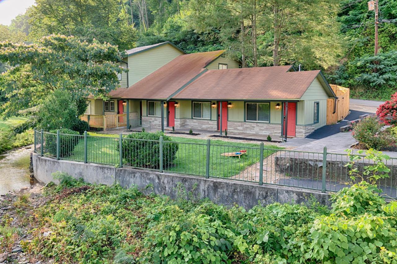 Newly Remodeled Motel In Gatlinburg! מראה חיצוני תמונה